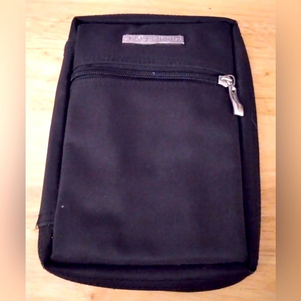 Baggallini Bryant Crossbody